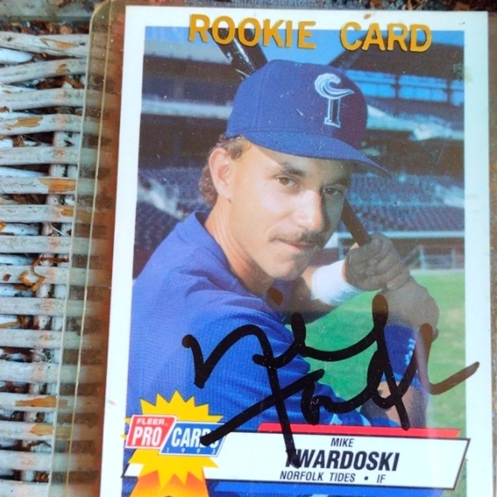 Autographed Baseball Card